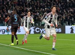 夏日福利!《女神异闻录夜幕魅影》泳装宫下美波好可爱